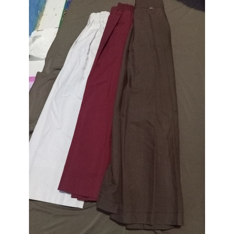 Rok sekolah SD preloved/bekas layak pakai ( merah, putih, pramuka)serba 5000 murah