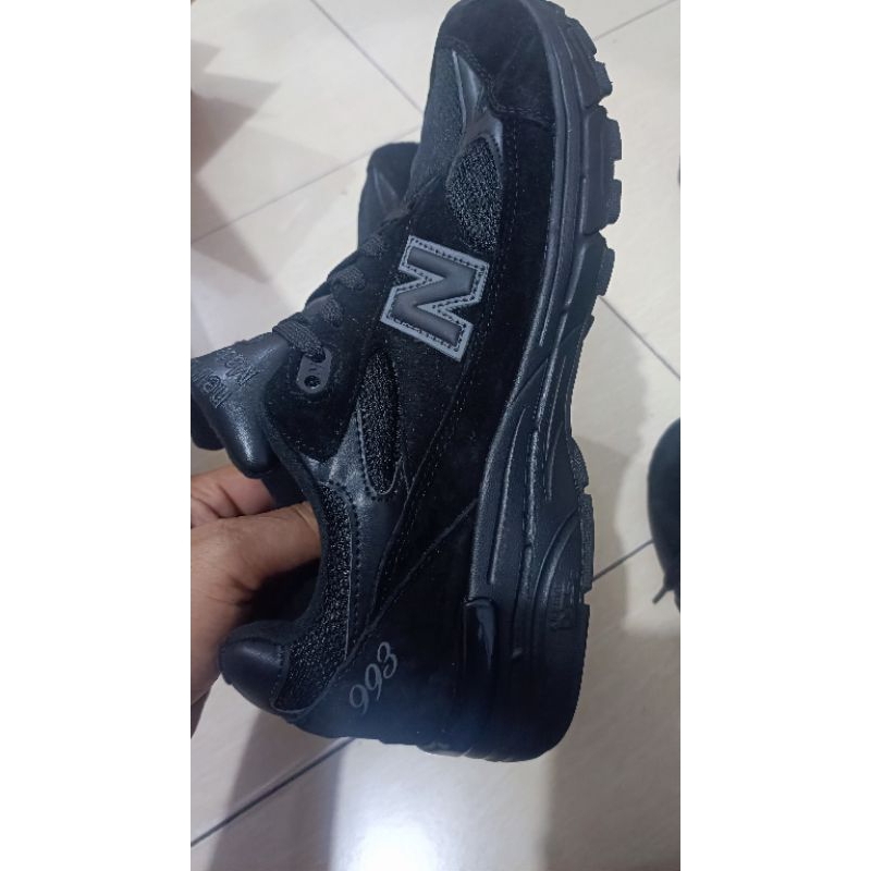 NB 993 Full Black