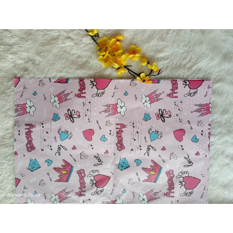 

Kertas Kado Kawai Bungkus Kado KFH-190WAI