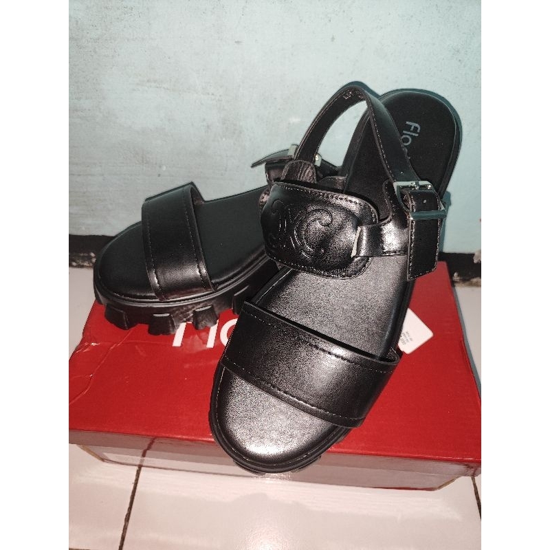 Wedges Fladeo Sepatu Sandal Hitam size 39