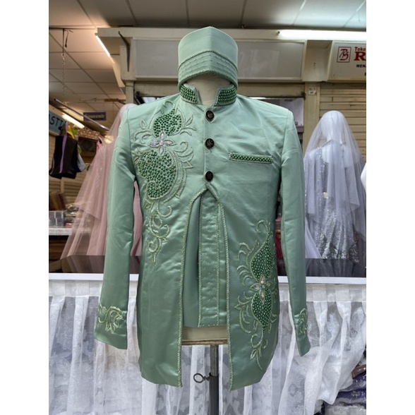 Basofi pengantin  Beskap  Beskap pengantin  Beskap pengantin pria  Beskap pengantin pria dewasa  Bes