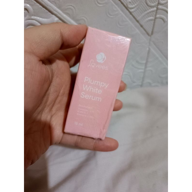 Lavees Plumpy white serum