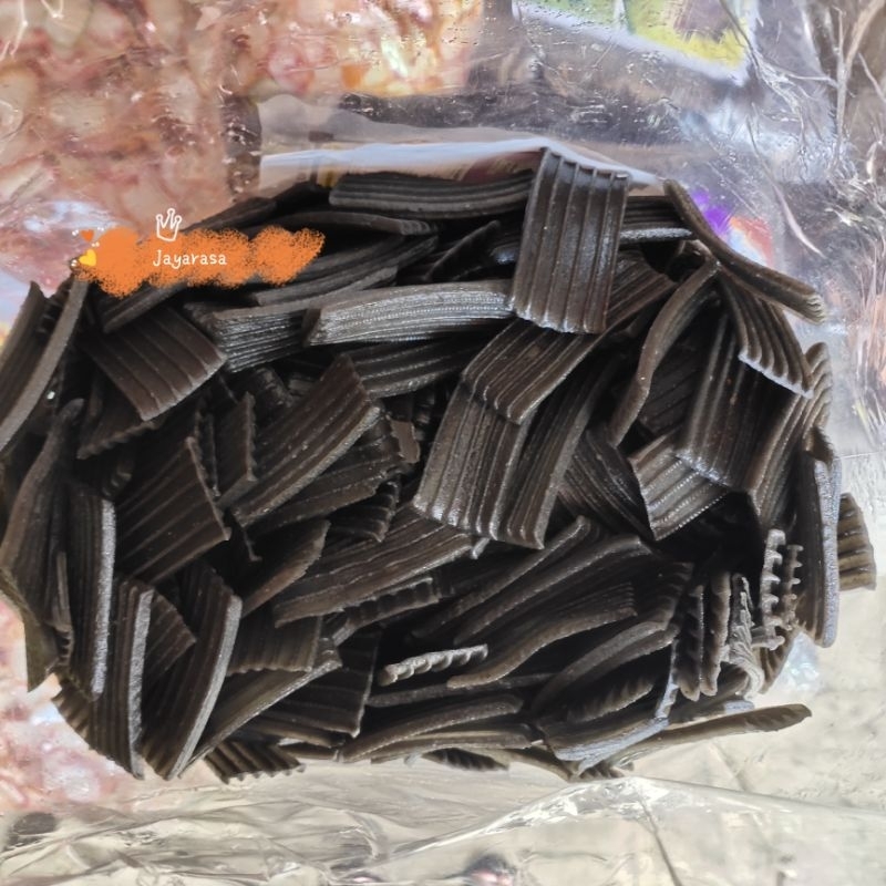 

KERUPUK JENGKOL SISIR HITAM ASBES PANTHER INDOSARI MEKAR MENTAH GORENG 5KG