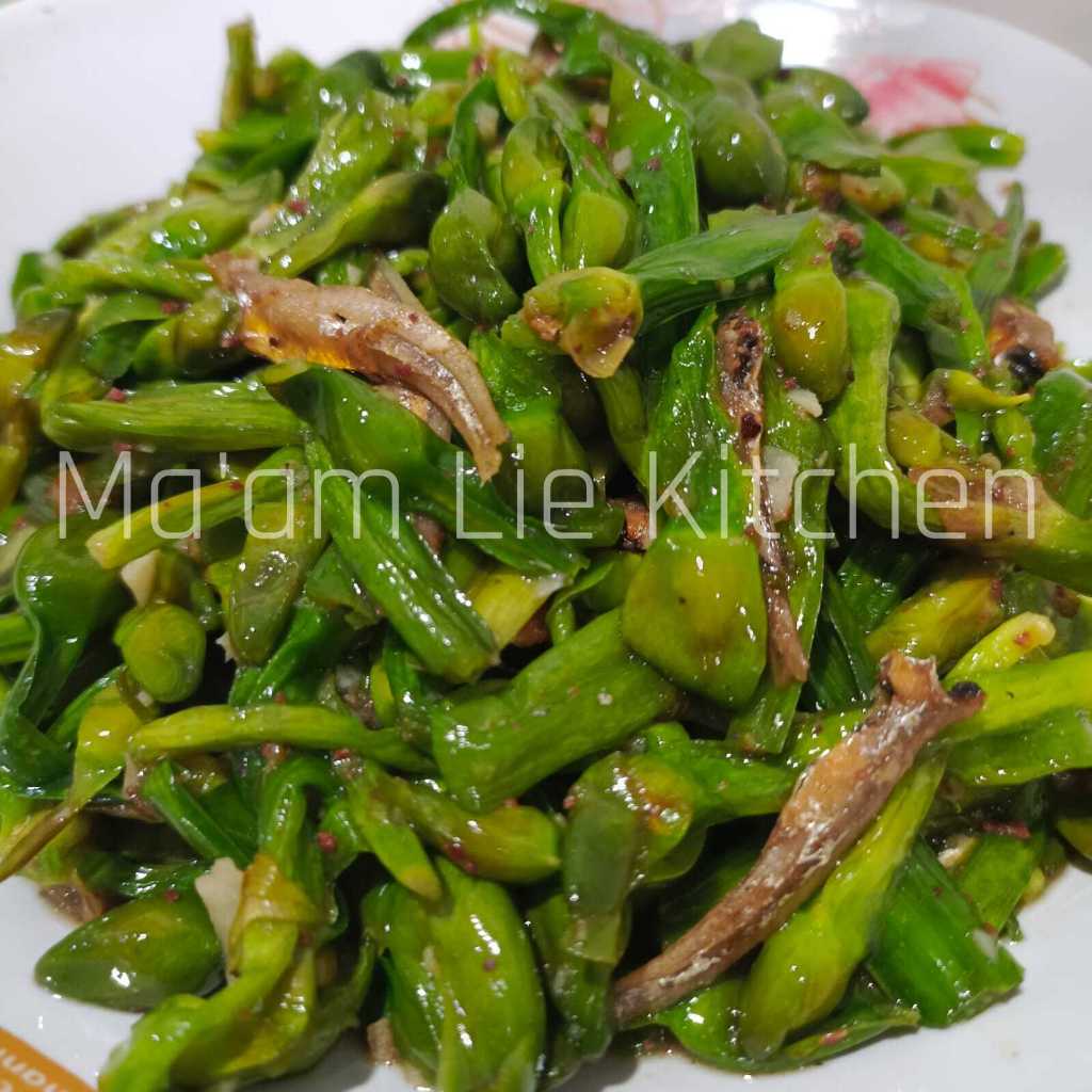 

Cah Genjer Terasi Khas Kalimantan