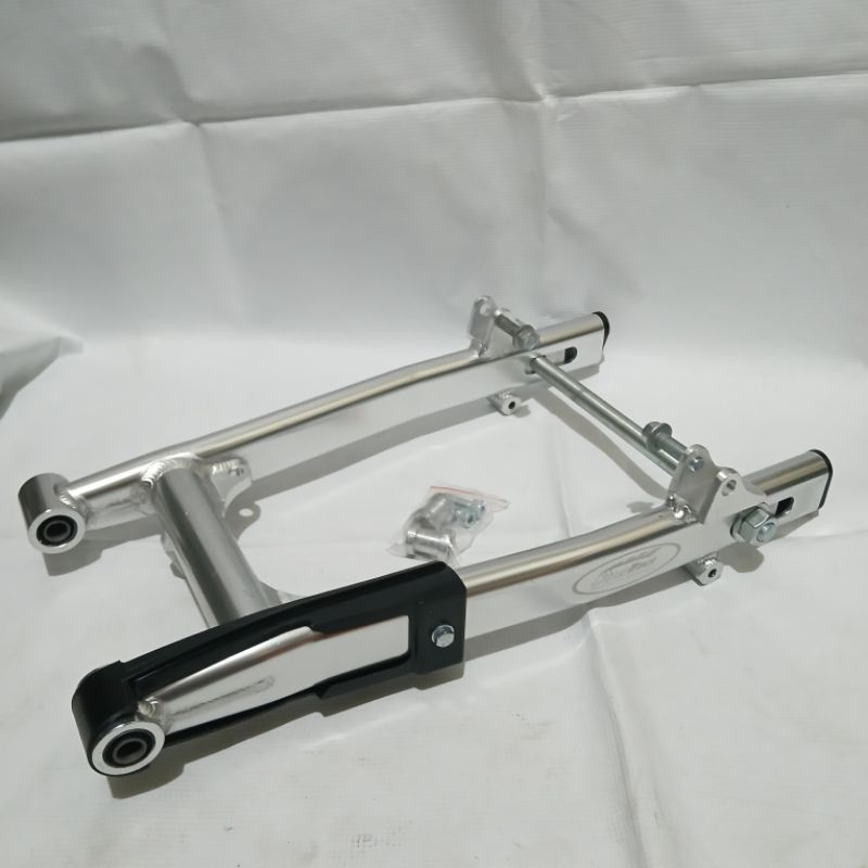 SWING ARM CB100 , CB , GL 100 , MODEL KAZE SWING ARM SUPERTRACK ALUMUNIUM CNC GEN 2