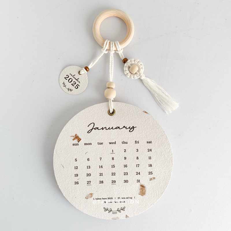 

Tamane kalender 2025 Aesthetic kertas daur ulang