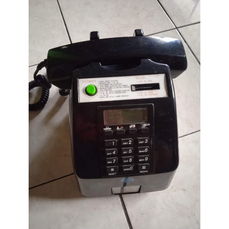 telepon jadul telepon koin pajangan antik