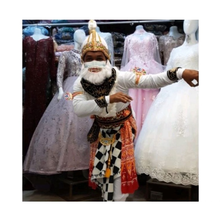 Dikirim secepatnya Asesories baju anoman dewasa