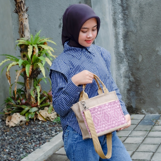 Adia Slingbag Kalu - Totebag Tenun Ikat Berkualitas