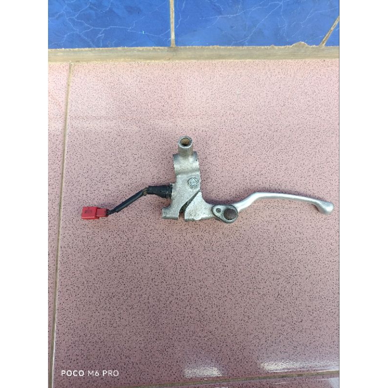 Handle rem belakang kiri,set dudukan spion yamaha mio m3,mio z,mio j,soul gt 125,fino 125,yamaha gea