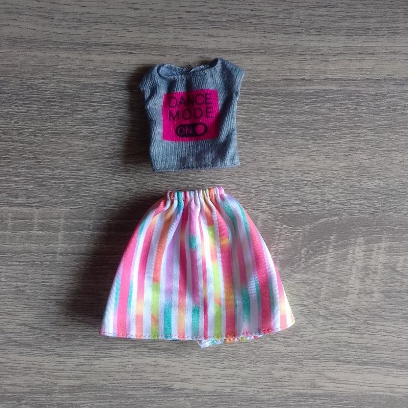 baju barbie mattel
