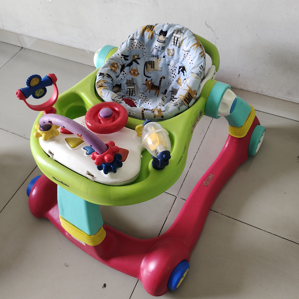 PRELOVED Jabodetabek Only-Cocolatte/Babyelle Baby Walker