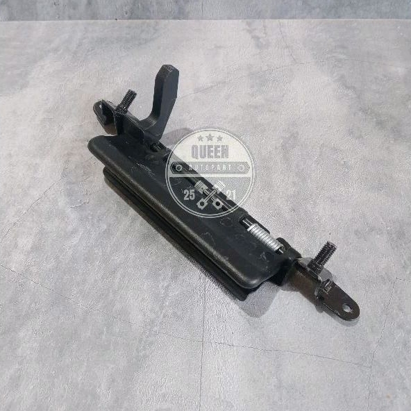 Hendel bukaan pintu belakang handle bagasi KIJANG KAPSUL KRISTA KF60 KF70 7K LF80 LGX