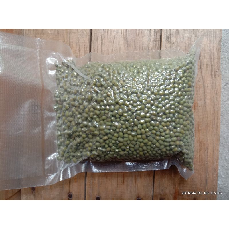 

Kacang Hijau Lokal 500 gr Vakum grade A (panen sept 2024)