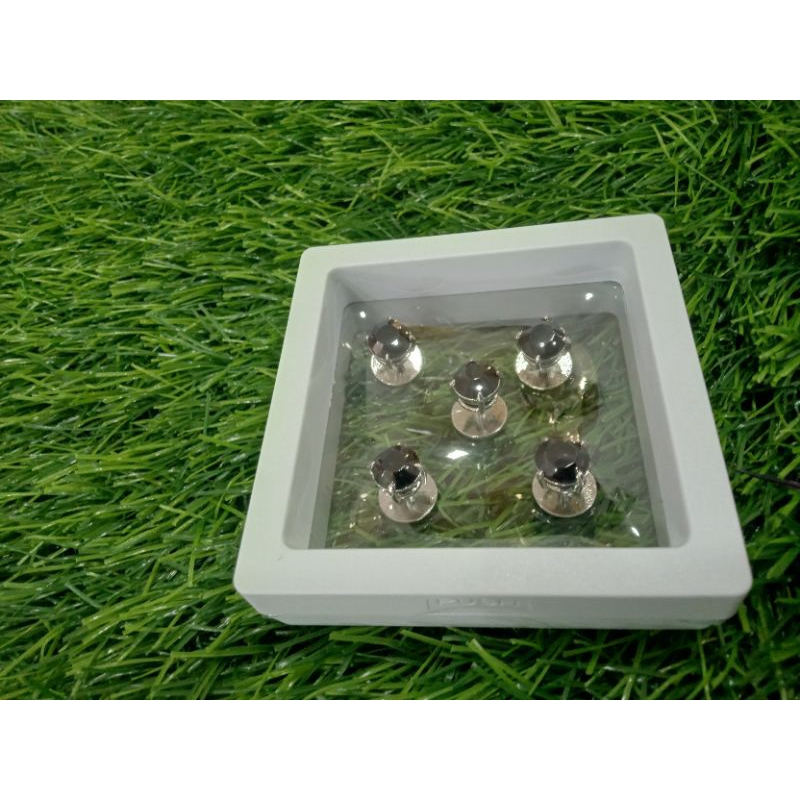 BUTANG/KANCING BAJU KURUNG PRIA IMPORT MALAYSIA/PERMATA HITAM/LEPAS PASANG