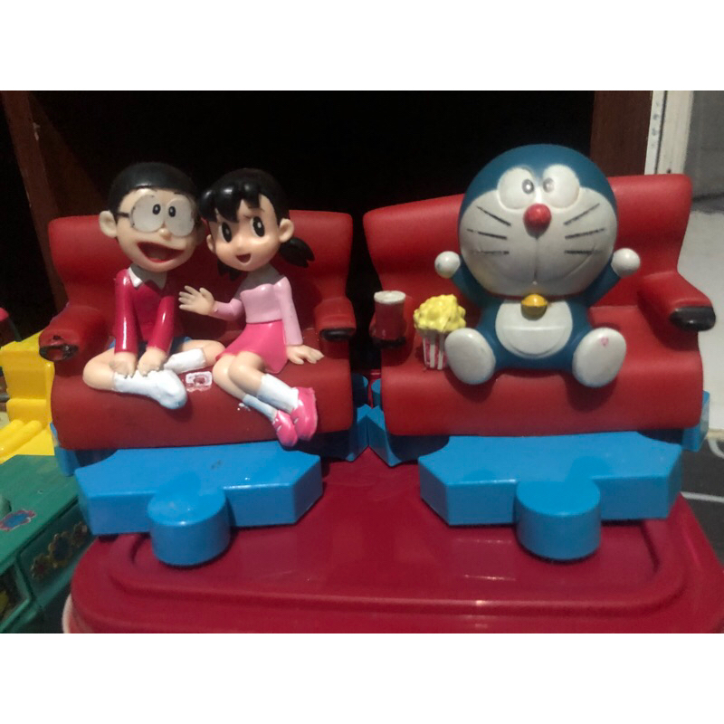doraemon dan kawan-kawan mainan bekas mcd