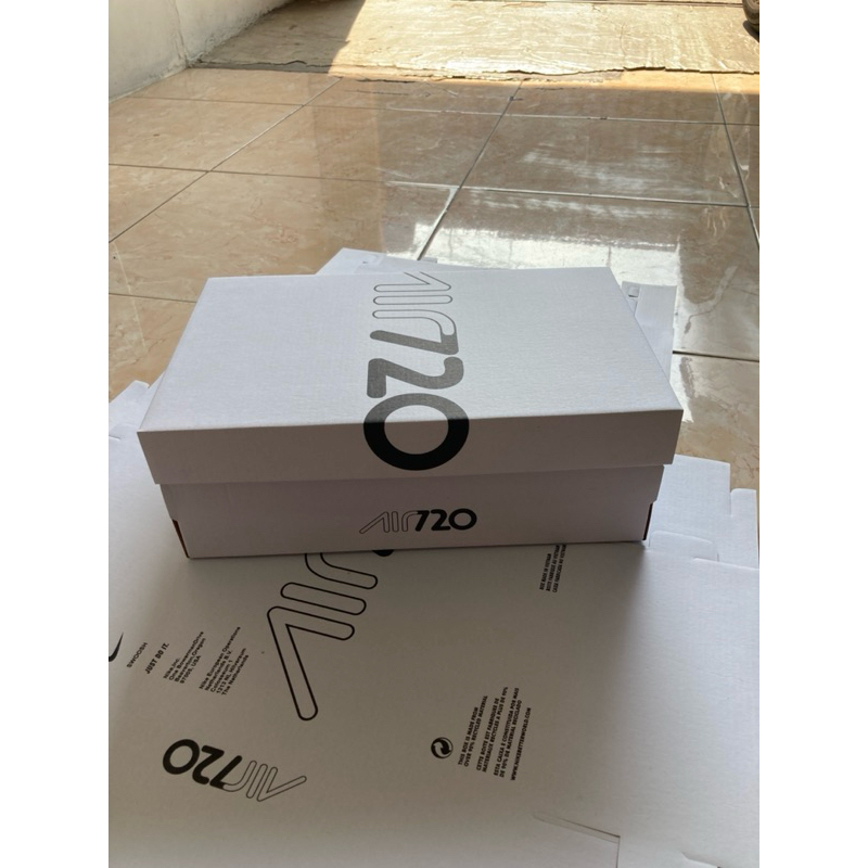 

JUAL DUS / KARDUS / BOX NIKE DEWASA AIR 720