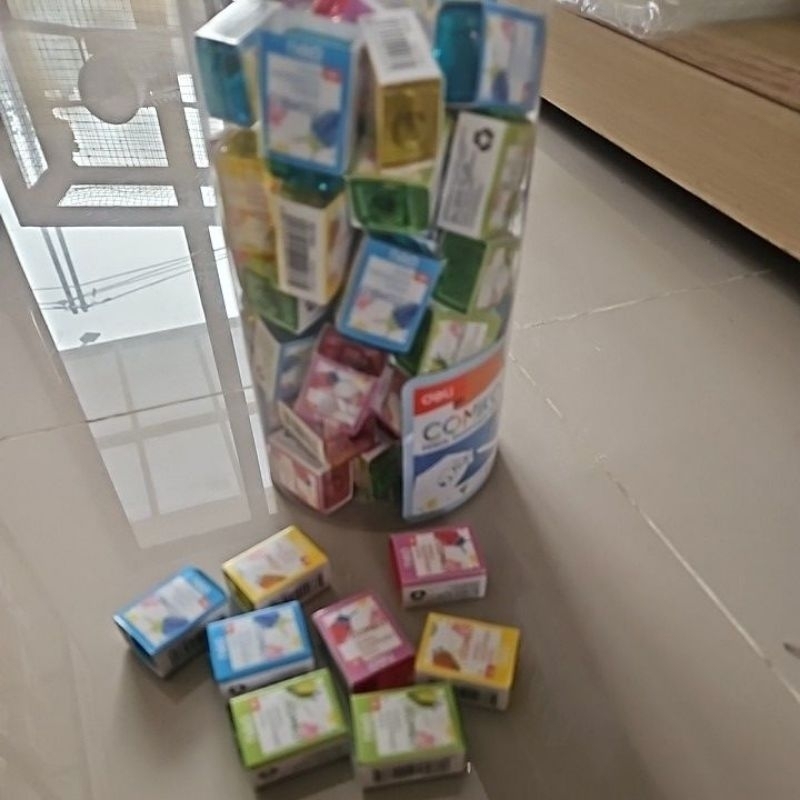 

Deli Rautan mini cocok untuk meraut pensil