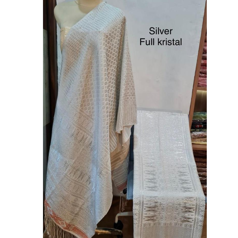 Miliki songket berkualitas kami tumtuman  kristal mewah elegan songket batak