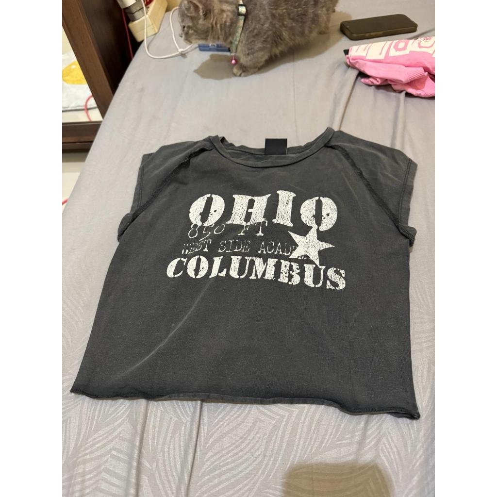 (PRELOVED) CROP TOP BERSHKA NEW ORIGINAL 100%