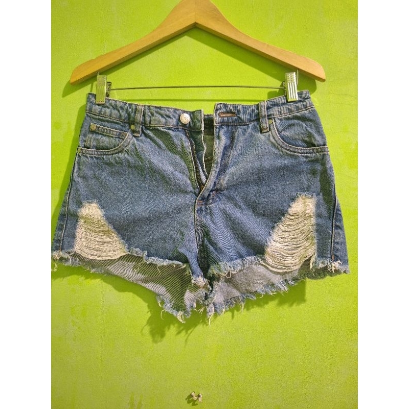 Preloved Hotpants Ripped