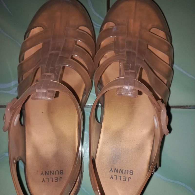 sandal jelly bunny