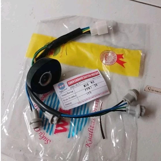 WIN- FITTING SOKET LAMPU DEPAN MIO M3, MIO Z, MIO 125/ COB LAMPU DEPAN MIO M3