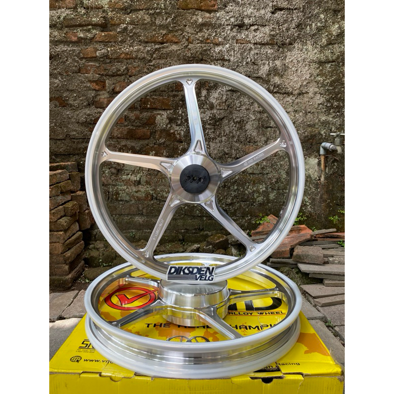 Vnd Ak55 R17 Vario 125/150