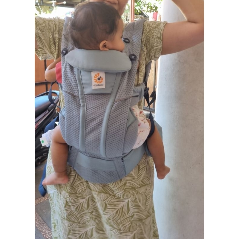 ergobaby omni breeze