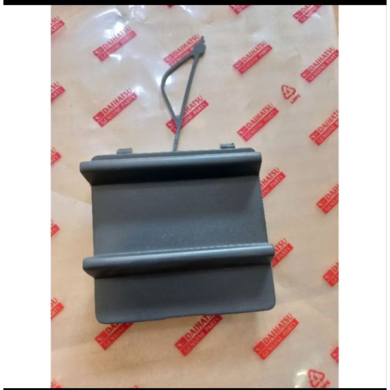 Tutup derek towing bemper depan grandmax original