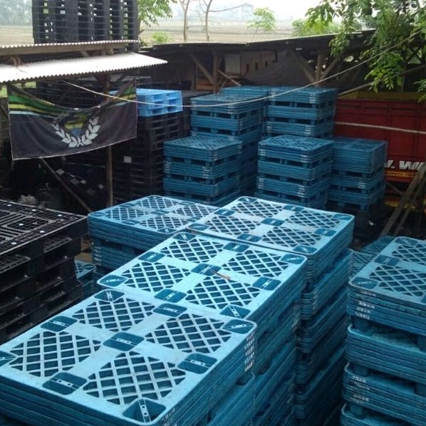 

KODE B48C PALET PLASTIK SECEND 11x11x12cm Murah