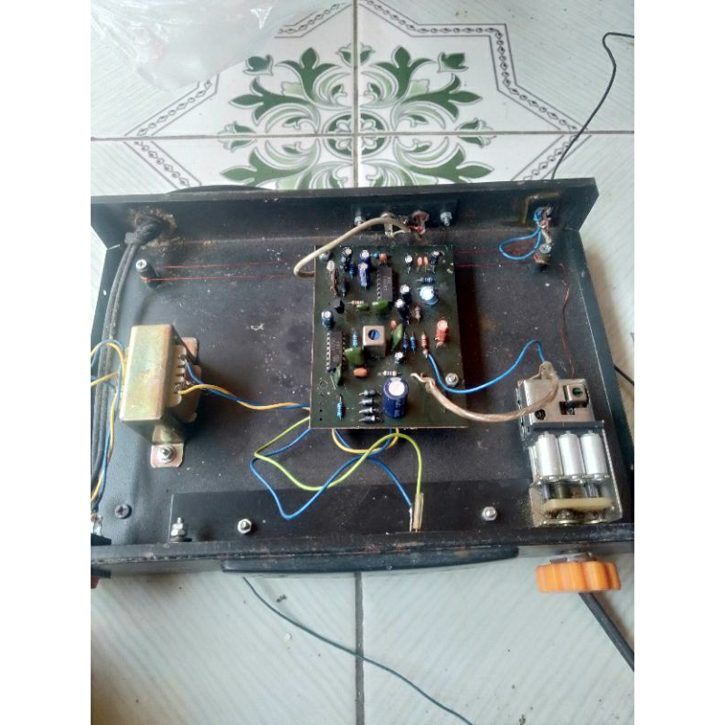 Radio tuner fm  stereo aquarius