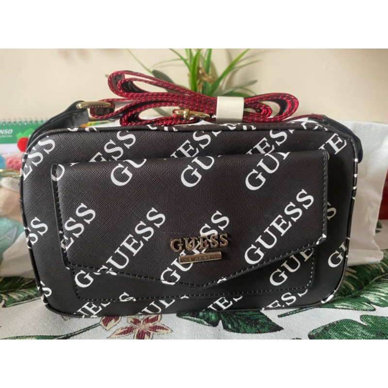 Tas Wanita Guess Cambag Hitam Strap