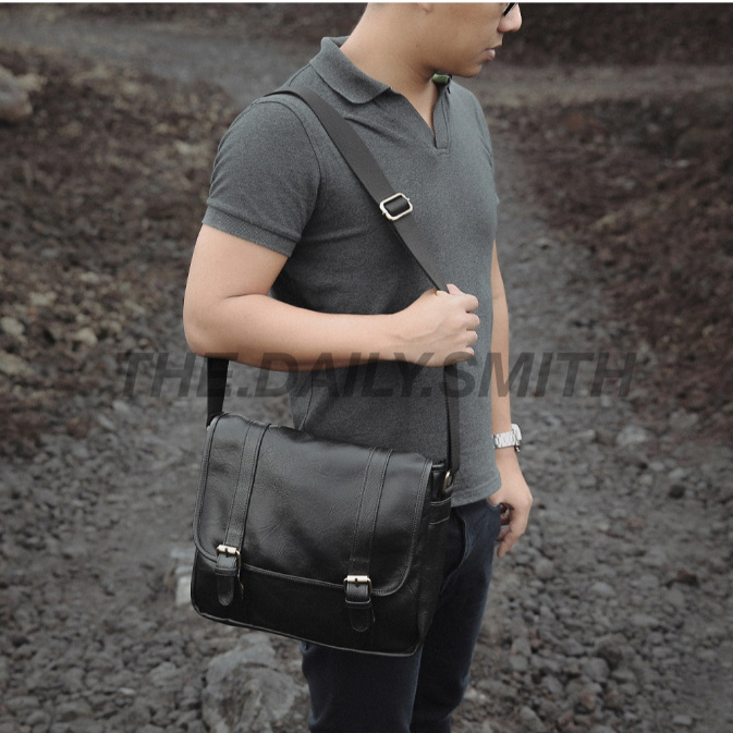 THE DAILY SMITH | TUSCAN BLACK Tas Selempang Sling Bag Kulit Warna Hitam Pria