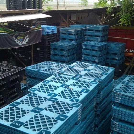 

Wow PALET PLASTIK SECEND 11x11x12cm