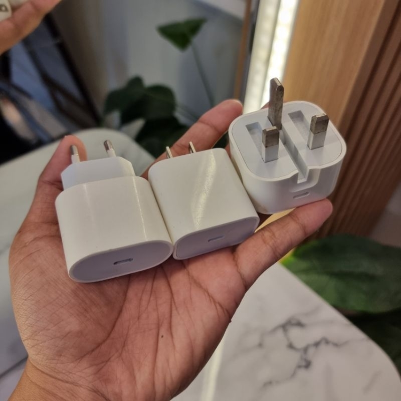 Adaptor iphone 18w / 20w original ( iBox & Inter )