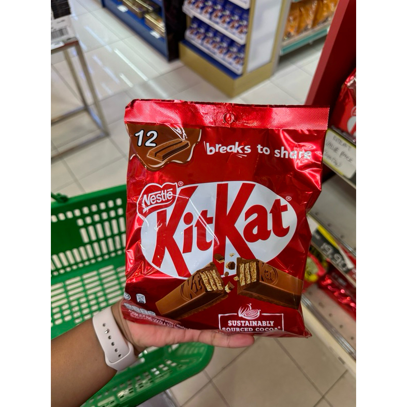 

kit kat wafer 12pcs from malaysia