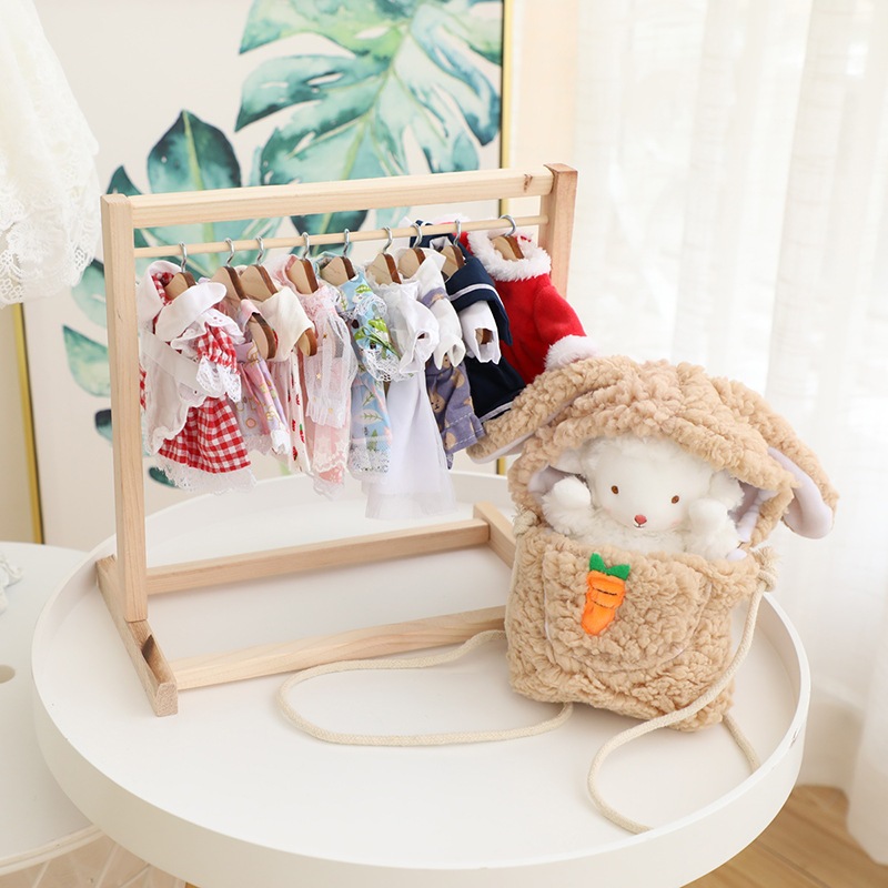 Gantungan Baju Boneka Labubu Hanger Cantelan Kayu Miniatur Baju Boneka Labubu Hanger Kayu Baju Bonek