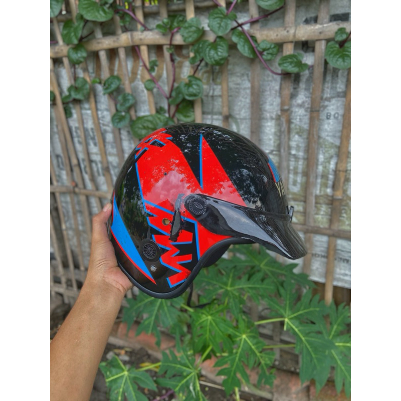 HELM YAMAHA VINTAGE/ JADUL HITAM MERAH