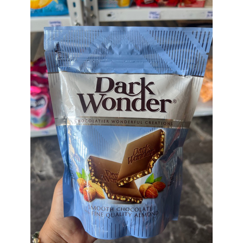 

Dark Wonder