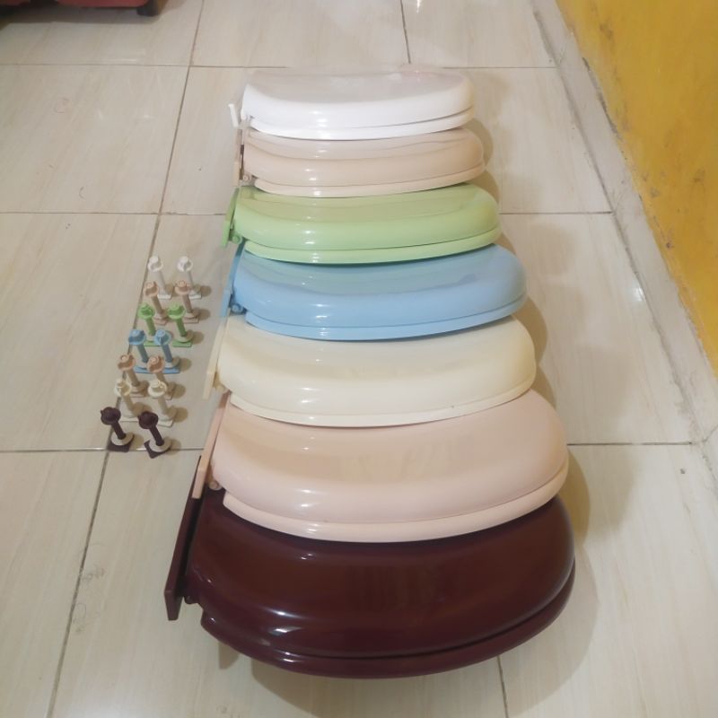 Tutup Closet Duduk Model Toto Universal all warna BANTALAN KARET HIJAU