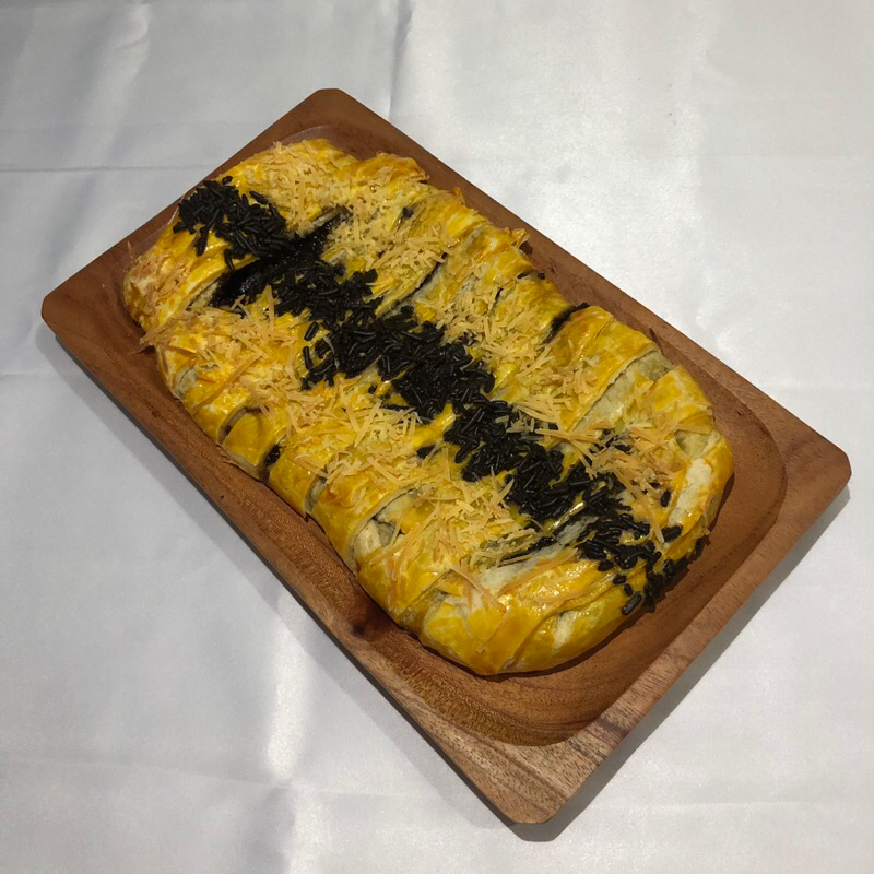 

STRUDEL PISANG by YUMA’s BAKERY