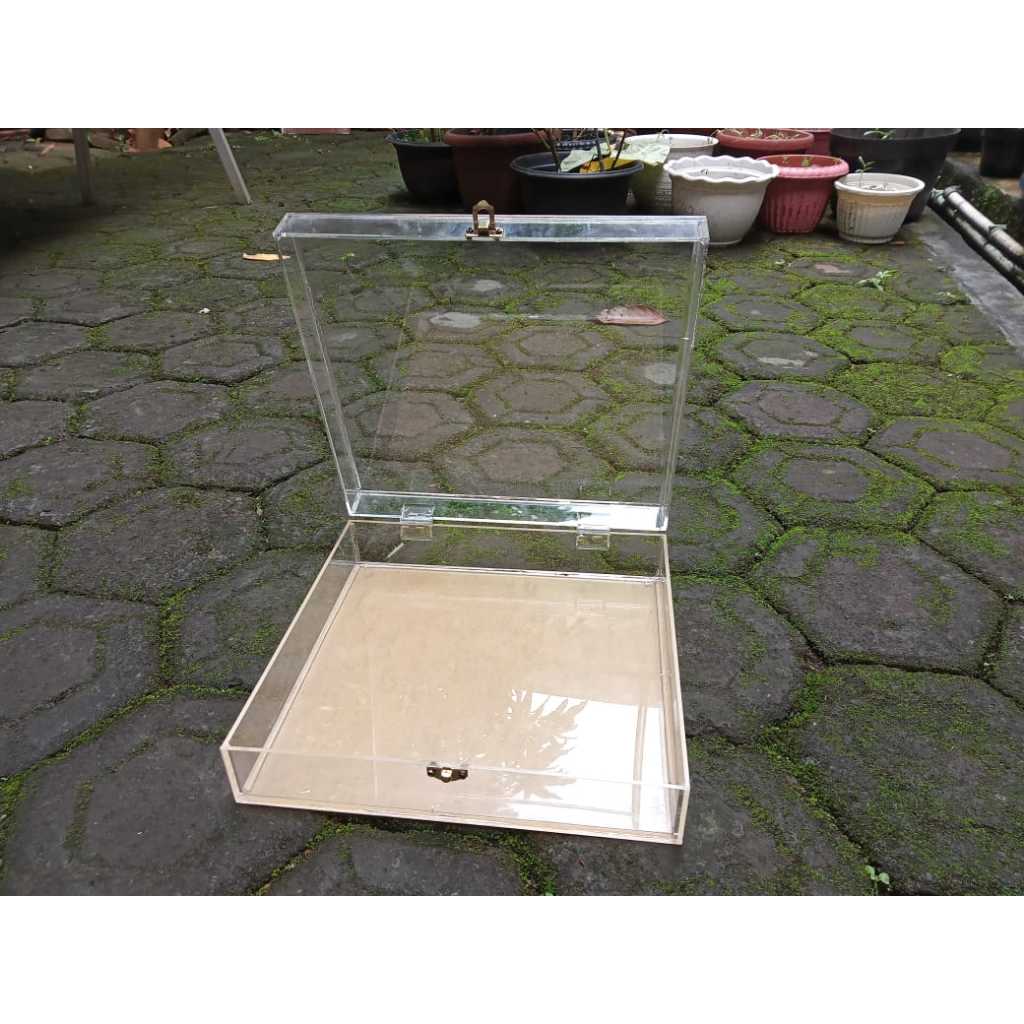 

Kotak Hampers Custom Akrilik PxLxT 38x33x15cm