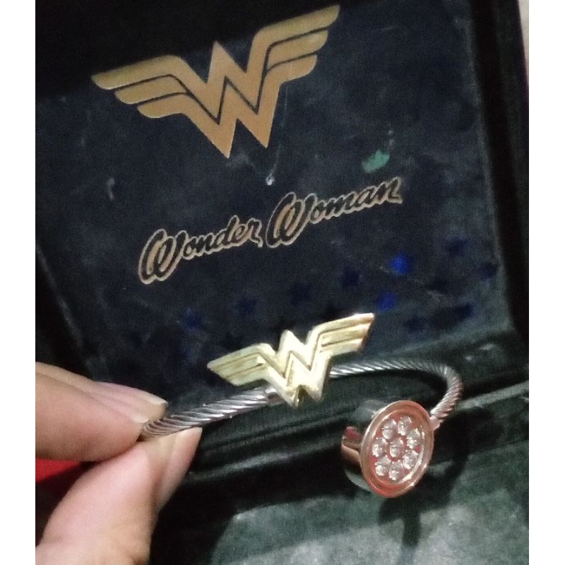 Gelang MCI Wonder Woman preloved