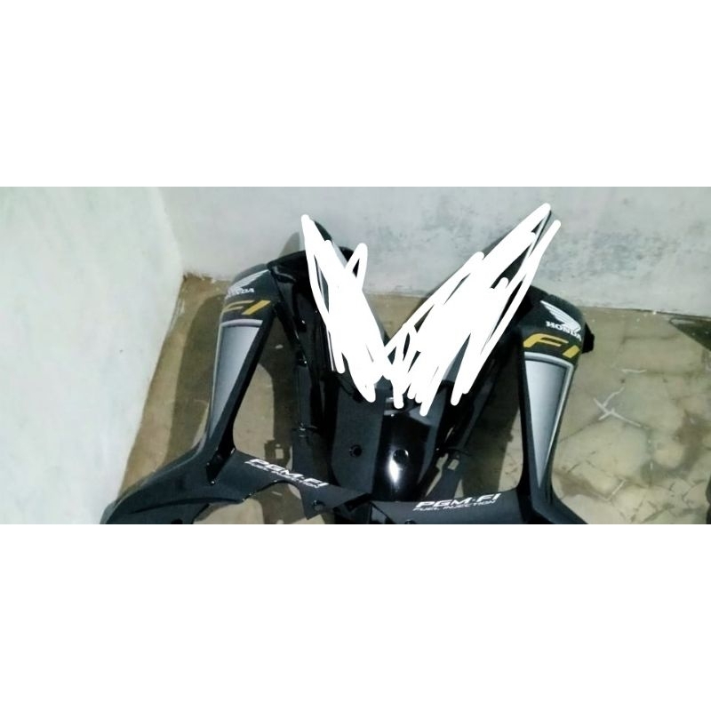 Cover sayap depan supra x 125 fi 2011