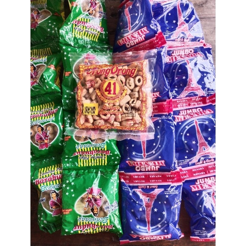 

Paket Jajanan Menara Jumbo 10 bks , borobudur bks, orong orong 100gr