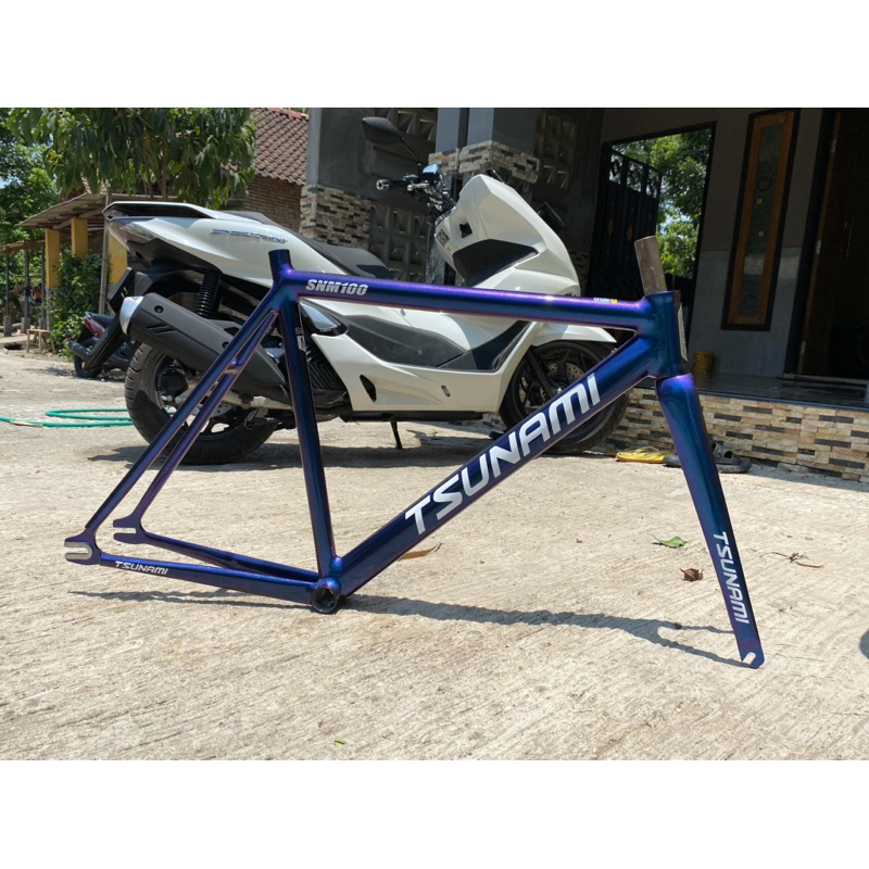 Frameset Tsunami Bunglon