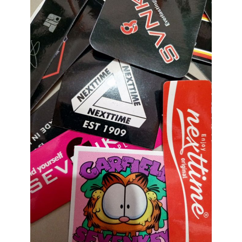stiker helm, sticker cutting, sticker distro