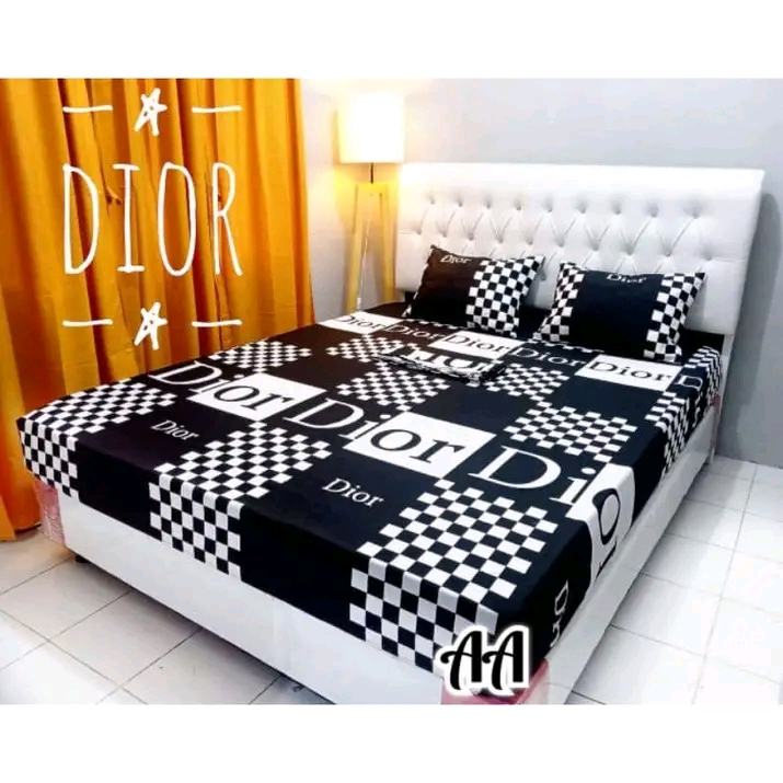 Sprei Fitted Karet Sprei Motif Brand Dior Murah 4 Pilihan Size No. 1 King Size 180x200 / No. 2 Queen