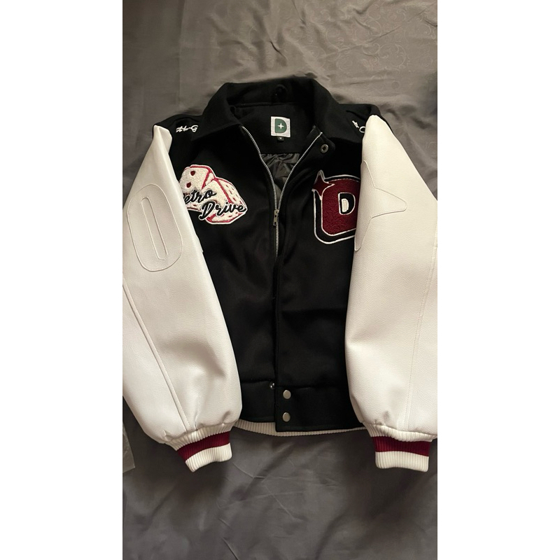 varsity dust la stella